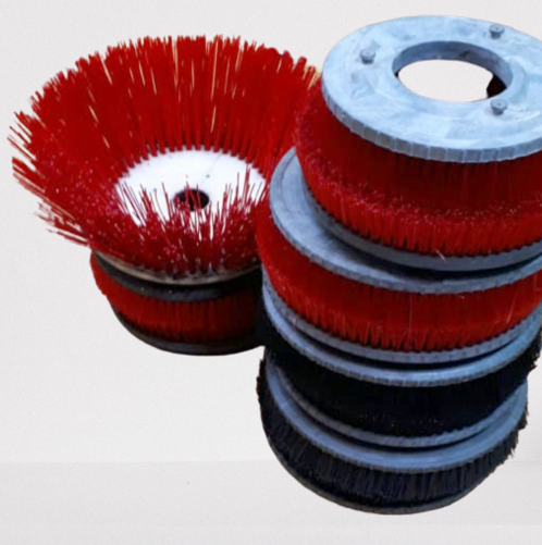 5_cepillos_para_restregado_y_lateral_para_barredora_ya_reparado-removebg-preview